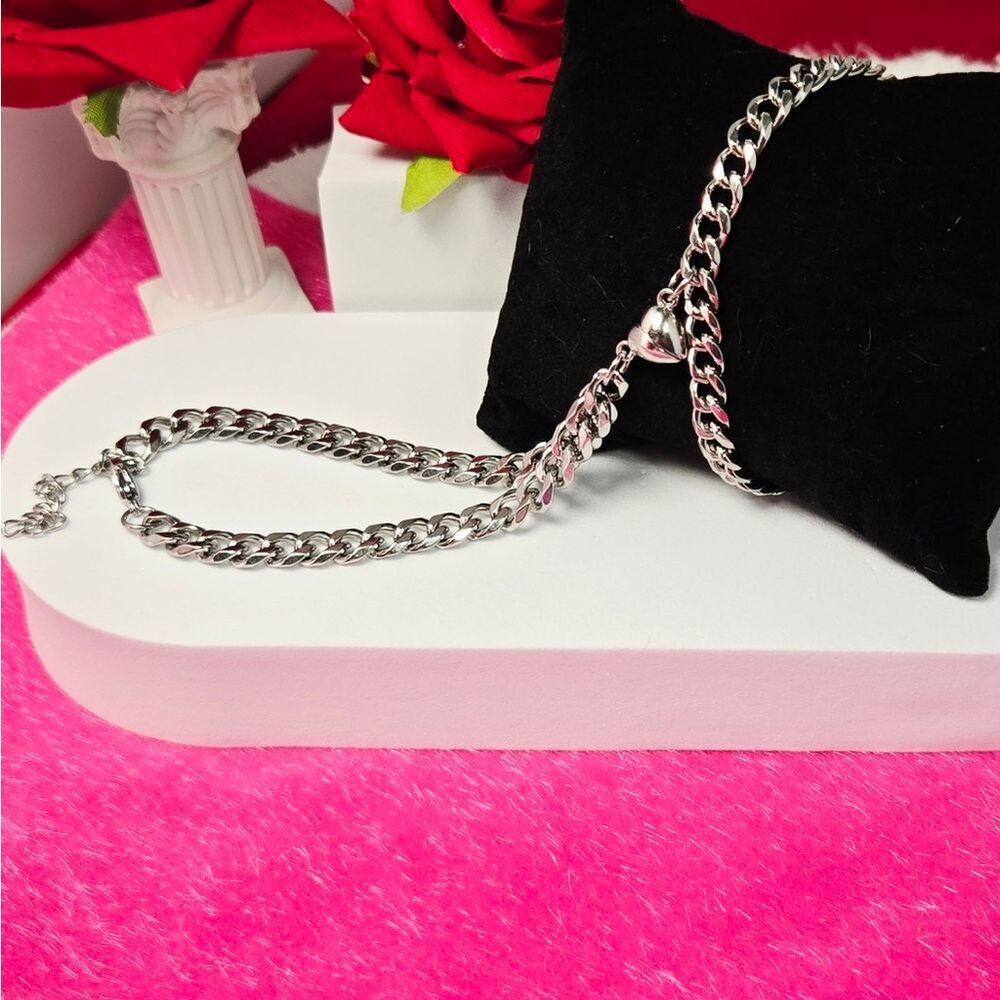 Couple’s Love Bracelet Set – Silver Magnetic Heart Cuban Link Valentine’s Gift - Picture 5 of 8